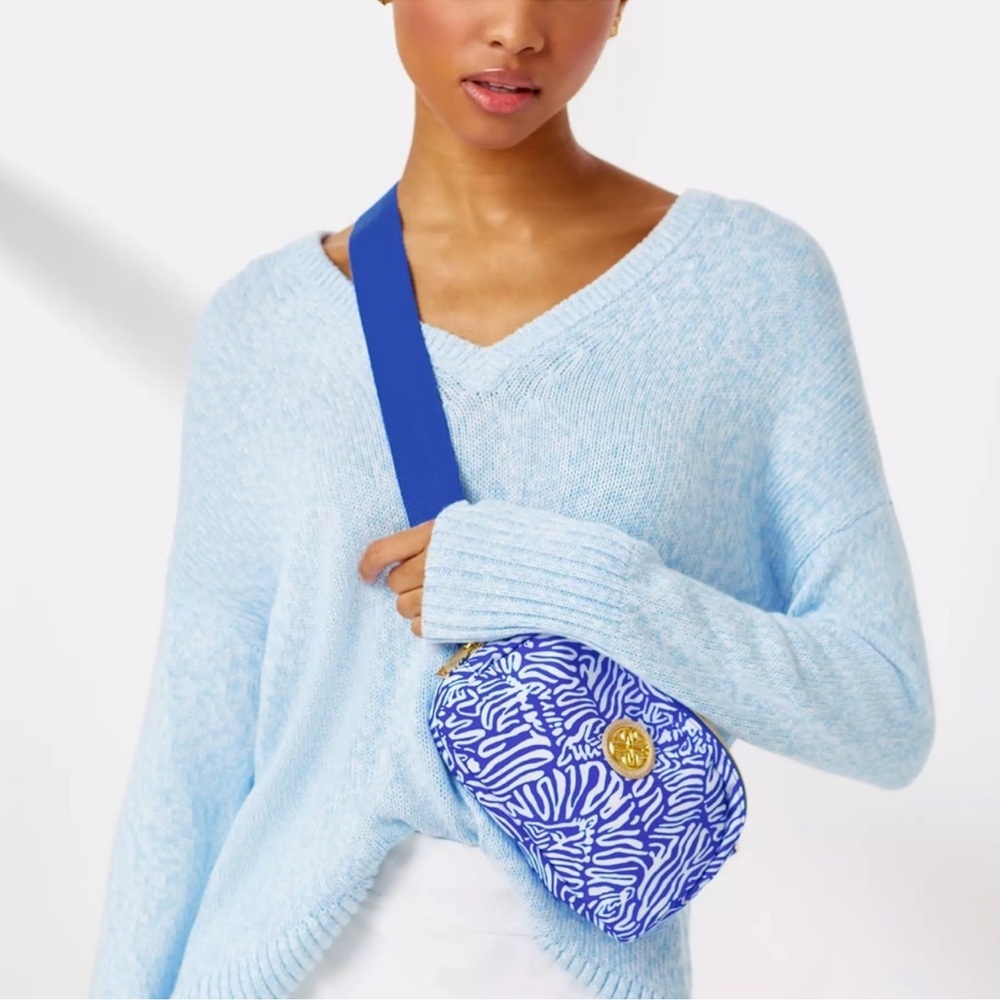 LILLY PULITZER MARTINIQUE BLUE ZEE BEBE JEANIE BELT BAG CROSSBODY NWT - Picture 5 of 5